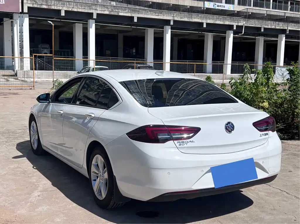 Buick Regal — фото 15