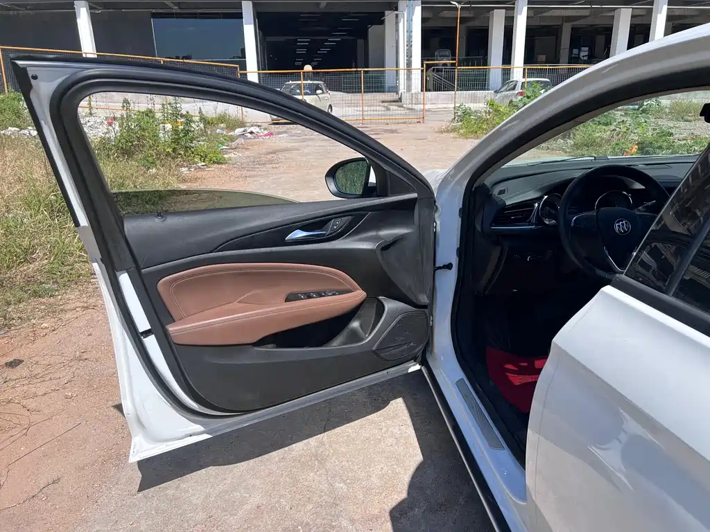 Buick Regal — фото 4