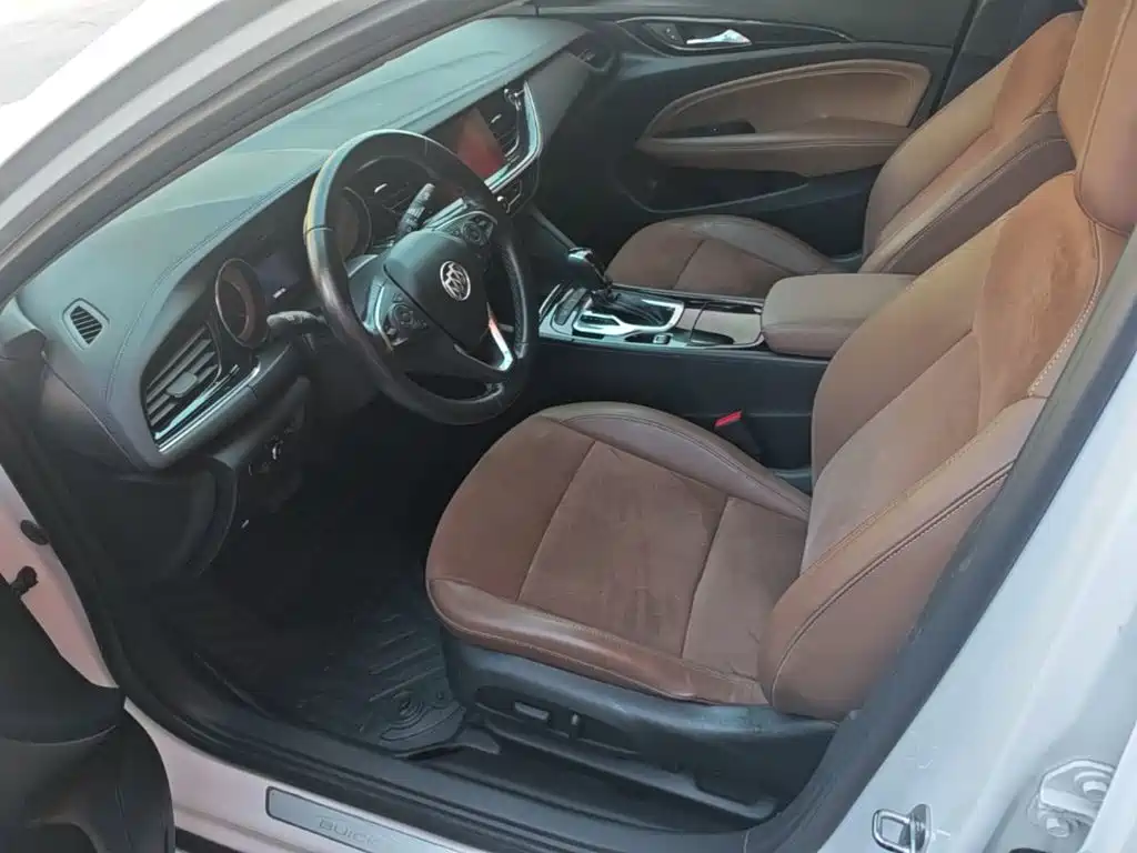 Buick Regal — фото 15