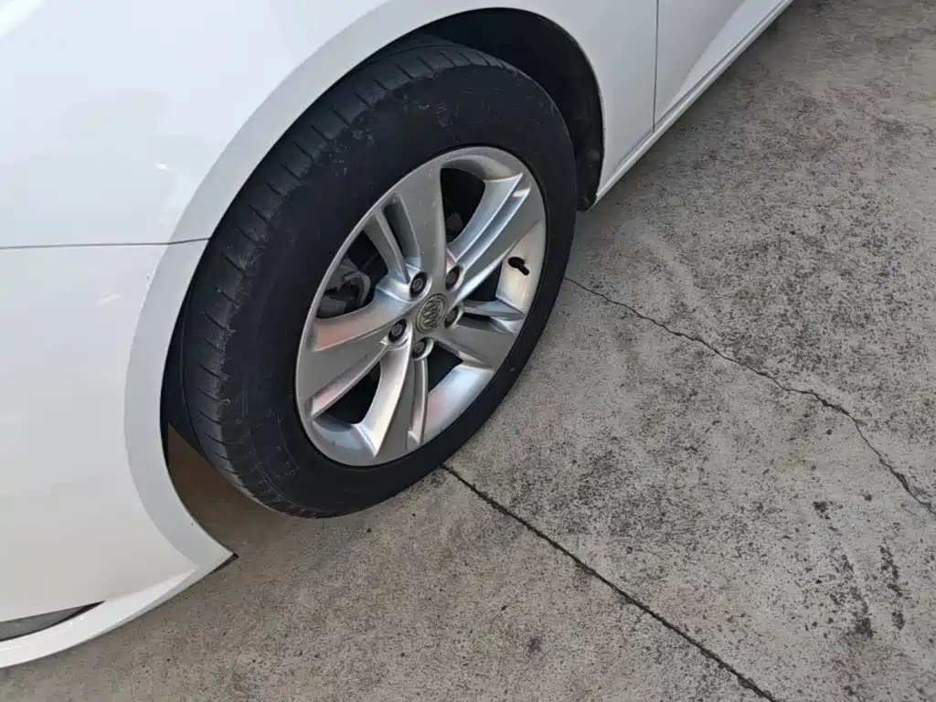 Buick Regal — фото 23