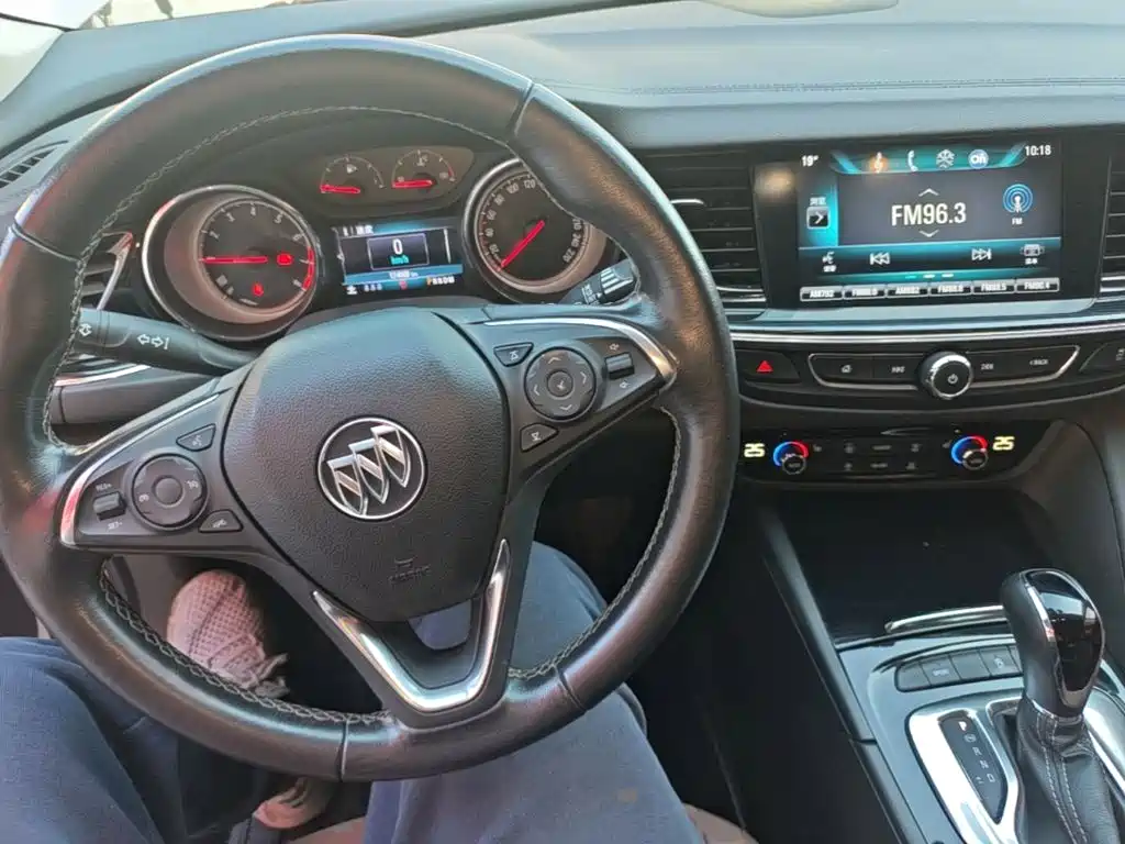 Buick Regal — фото 10