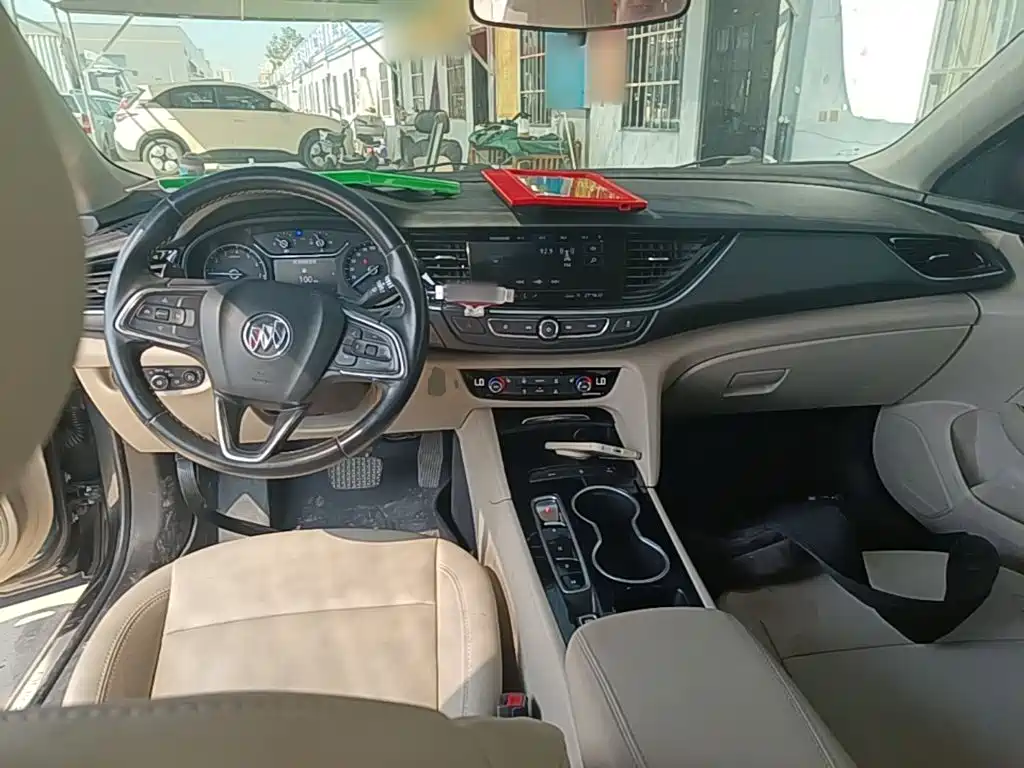 Buick Regal — фото 10