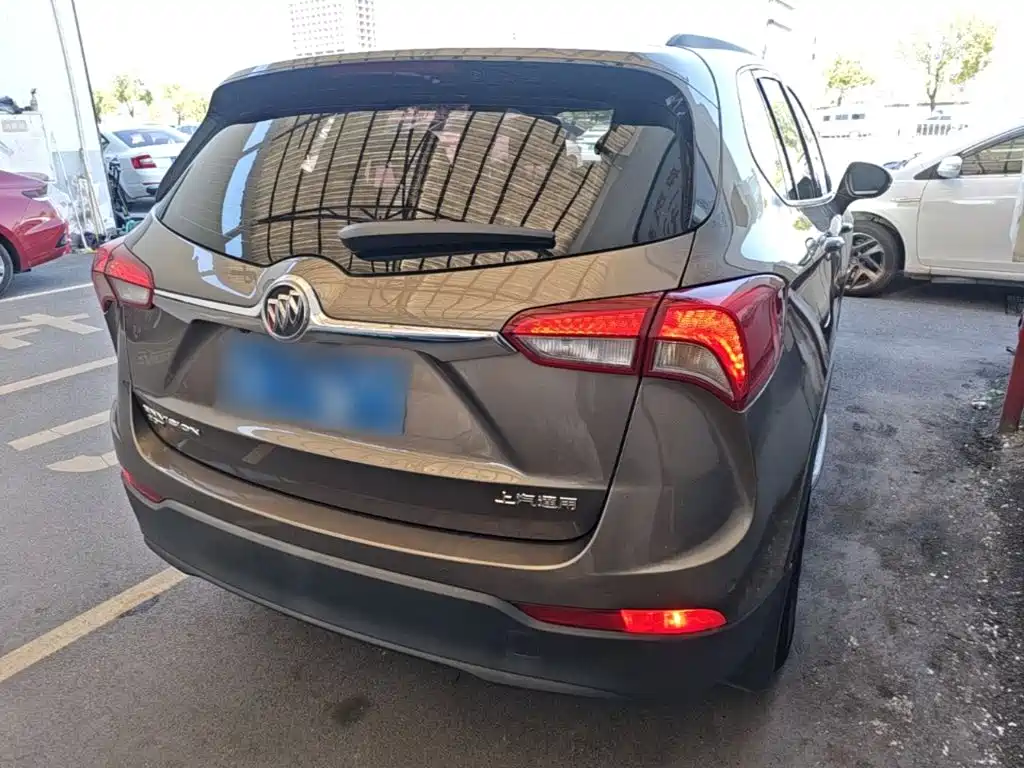Buick Envision Plus — фото 7