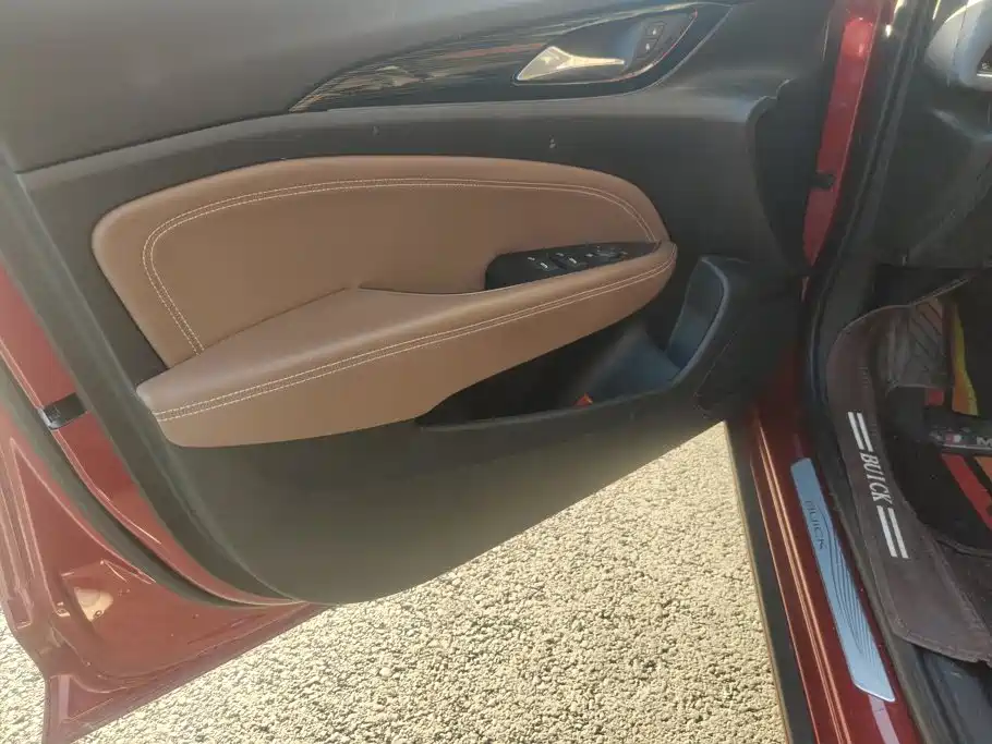 Buick Regal — фото 7