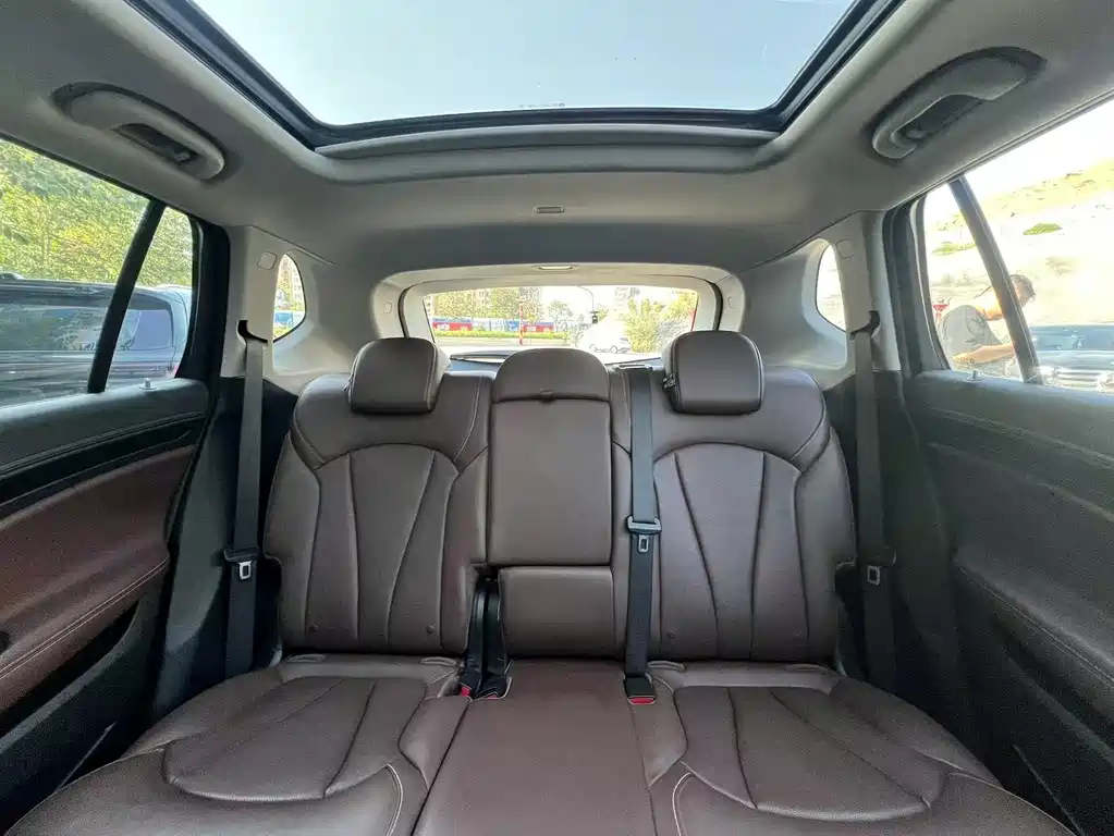 Buick Envision Plus — фото 10
