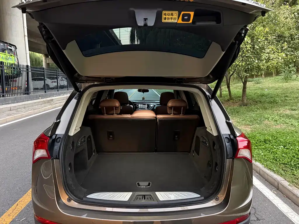 Buick Envision Plus — фото 21