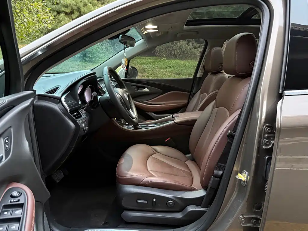 Buick Envision Plus — фото 7
