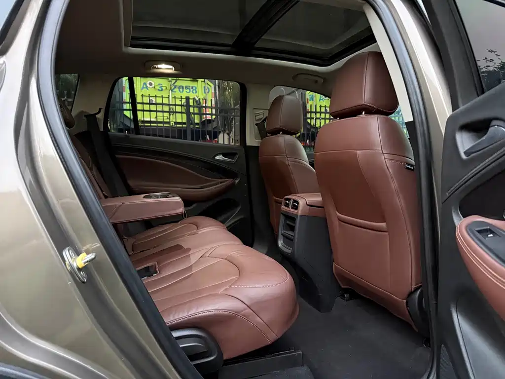 Buick Envision Plus — фото 10