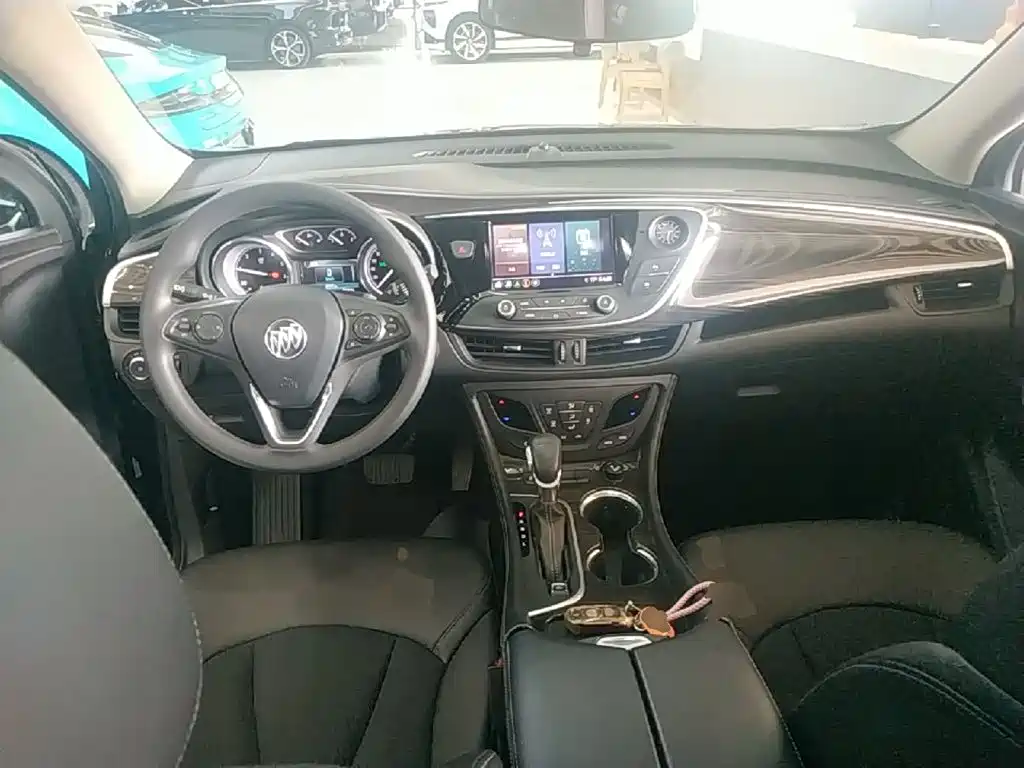 Buick Envision Plus — фото 10