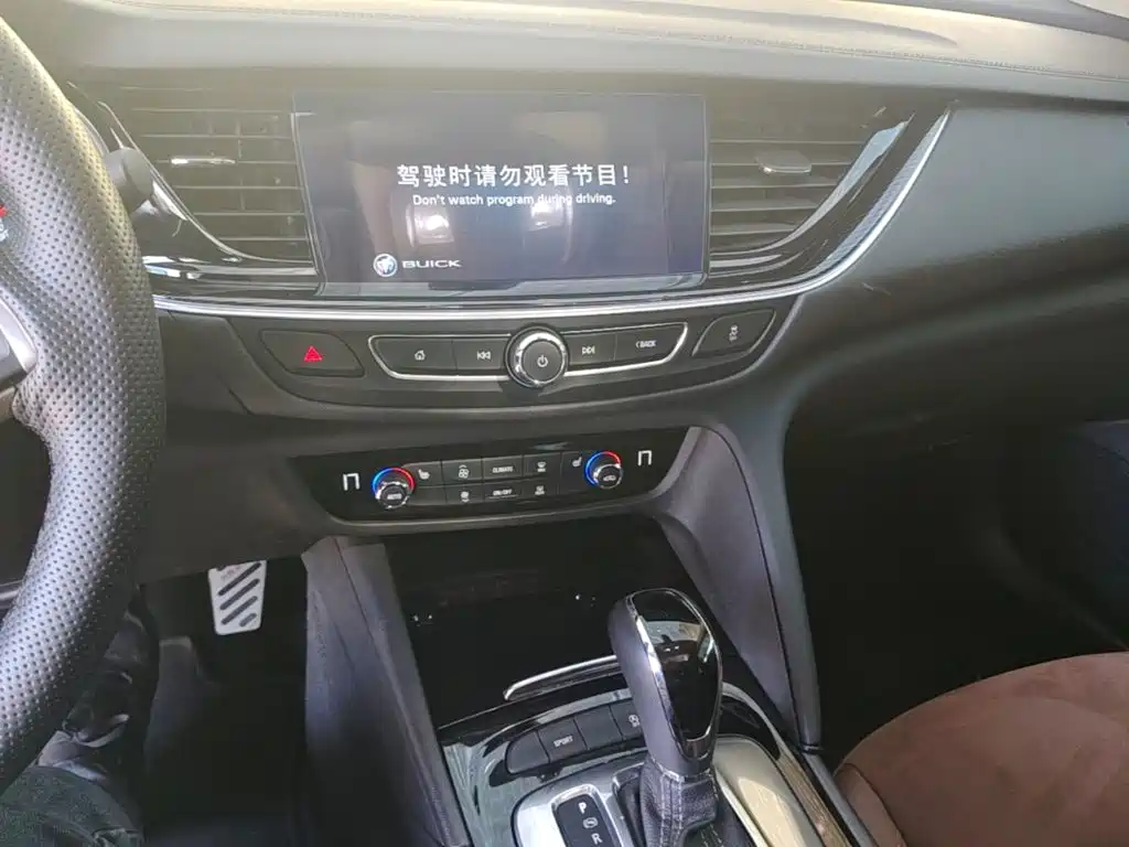 Buick Regal — фото 13