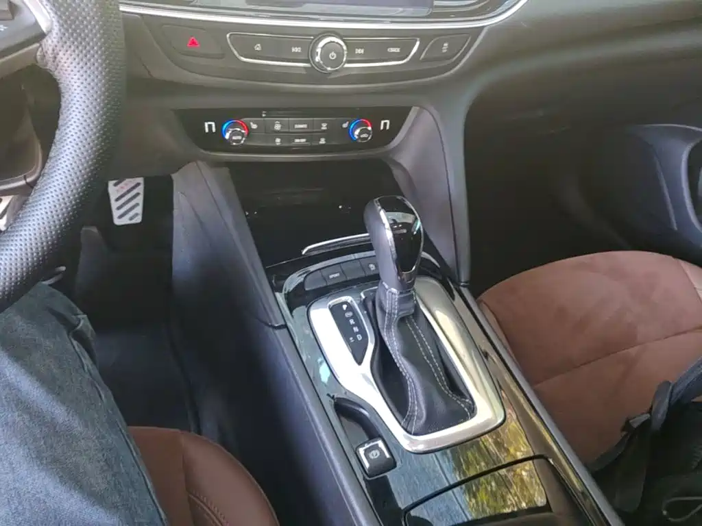 Buick Regal — фото 14