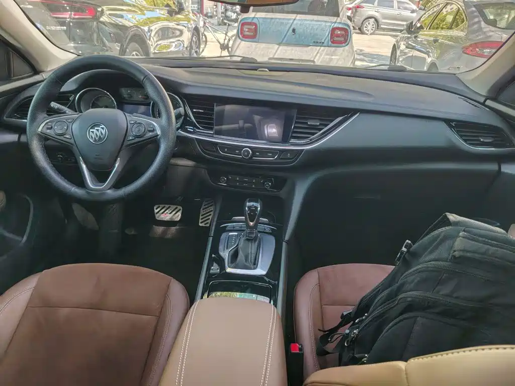 Buick Regal — фото 10