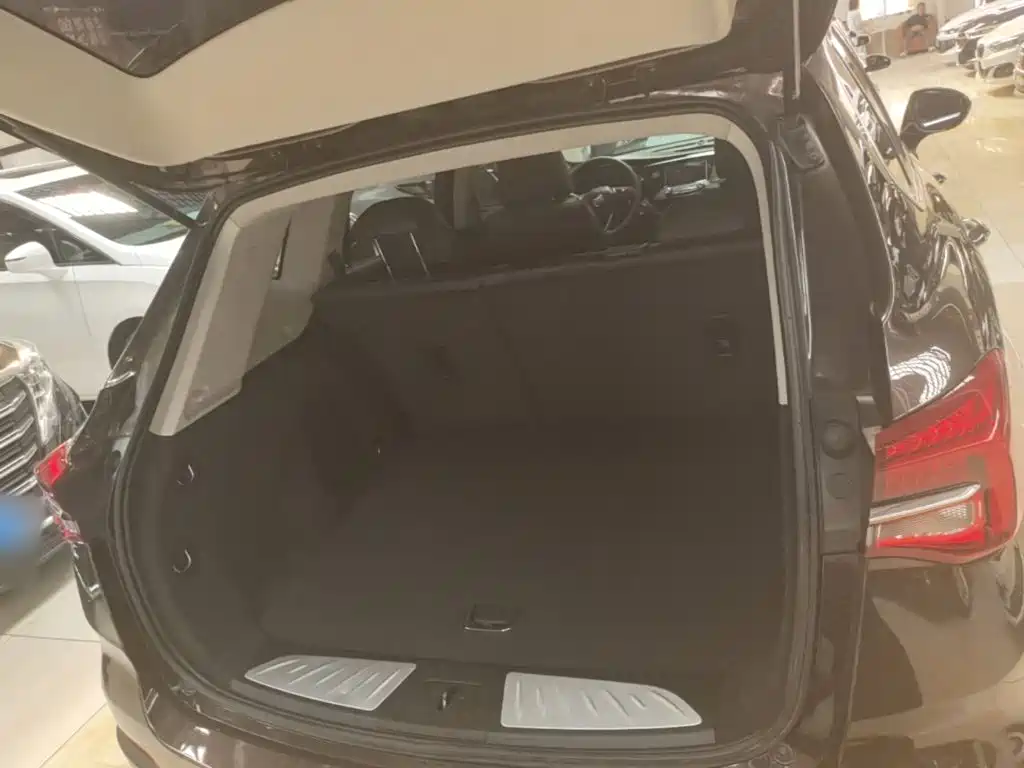 Buick Envision Plus — фото 19