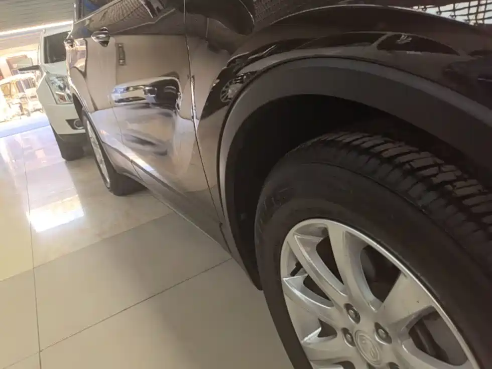 Buick Envision Plus — фото 21