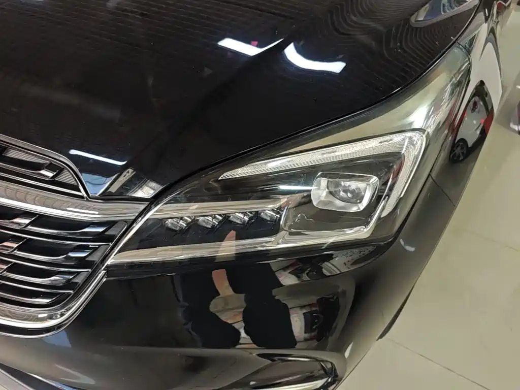 Buick Envision Plus — фото 24