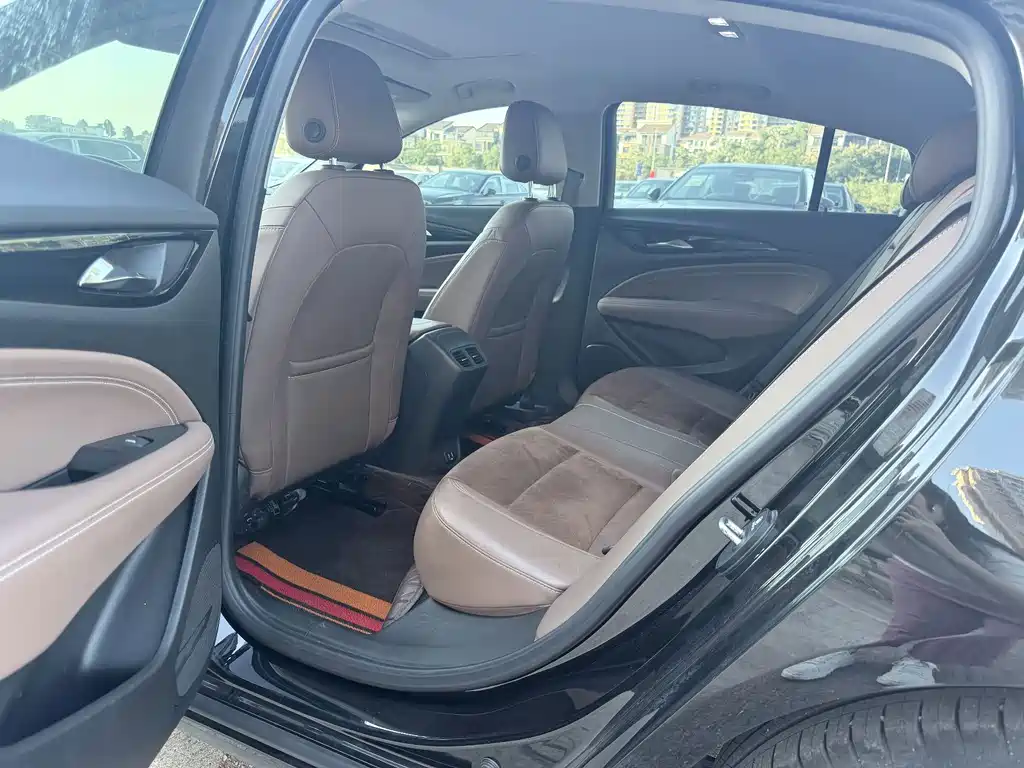 Buick Regal — фото 8