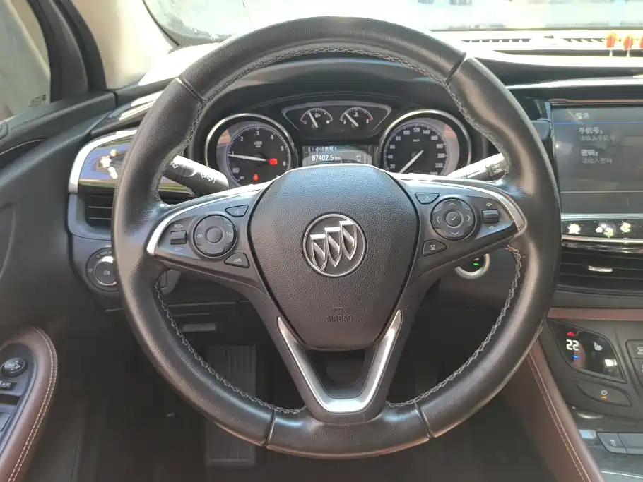 Buick Envision Plus — фото 15