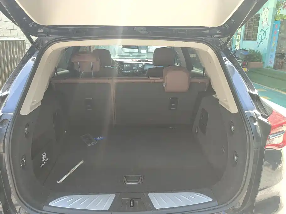 Buick Envision Plus — фото 4