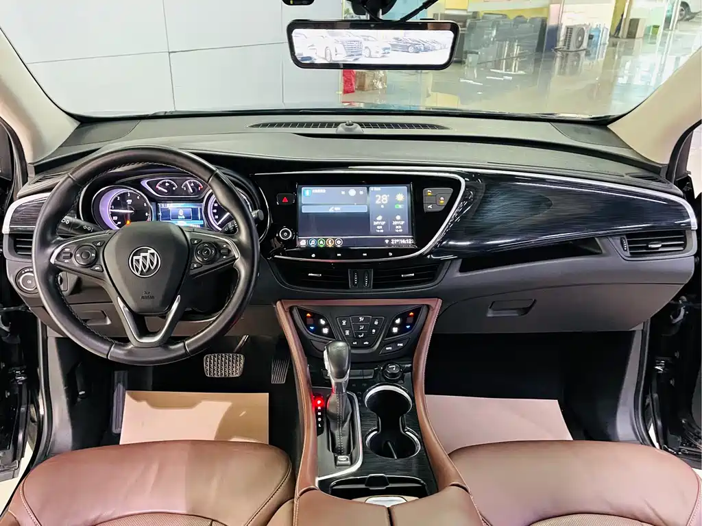 Buick Envision Plus — фото 10