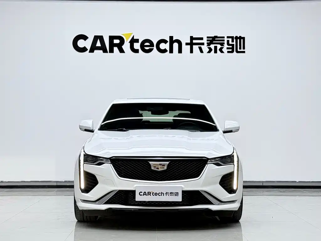 Cadillac CT4 — фото 2