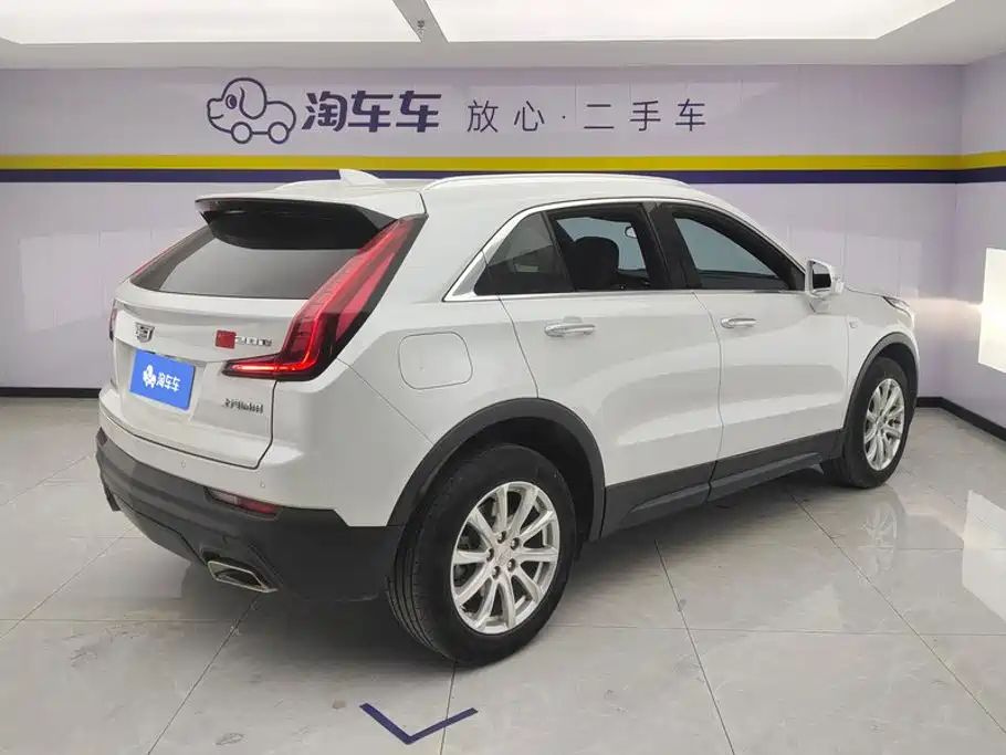 Cadillac XT4 — фото 3