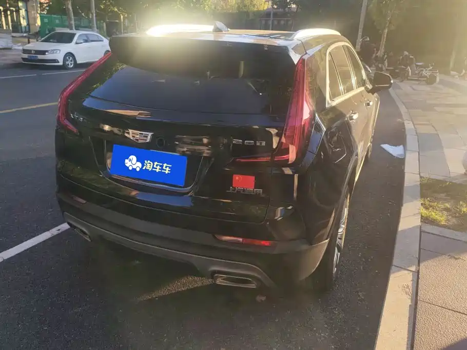 Cadillac XT4 — фото 2