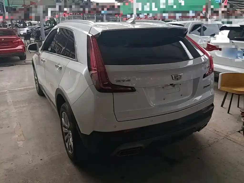 Cadillac XT4 — фото 5