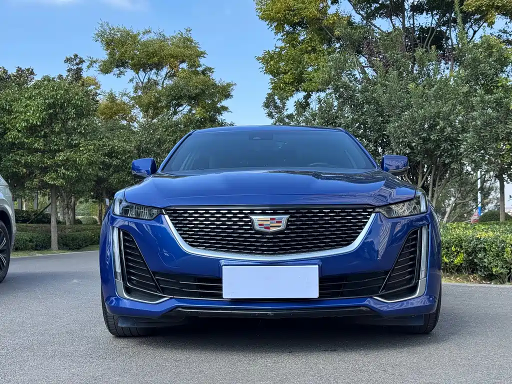 Cadillac CT5 — фото 2