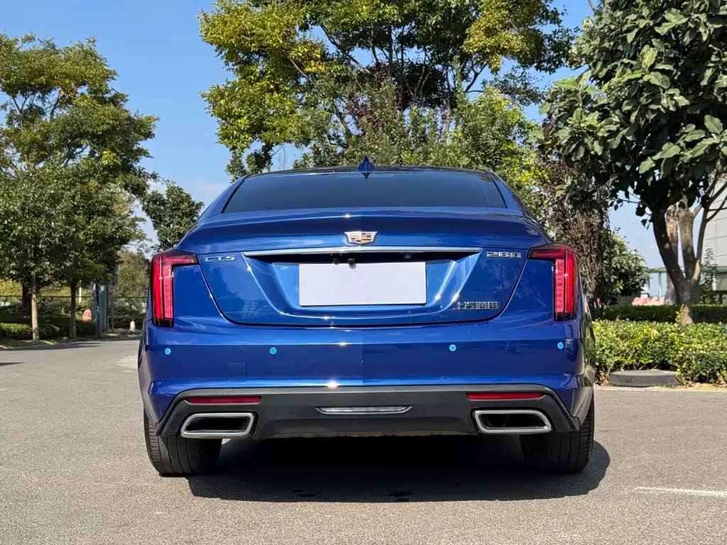 Cadillac CT5 — фото 7