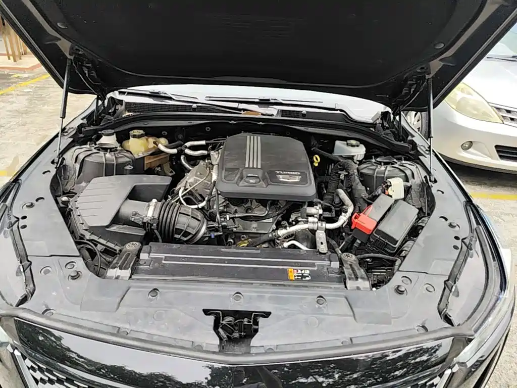 Cadillac CT5 — фото 20