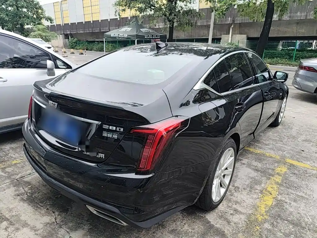 Cadillac CT5 — фото 7