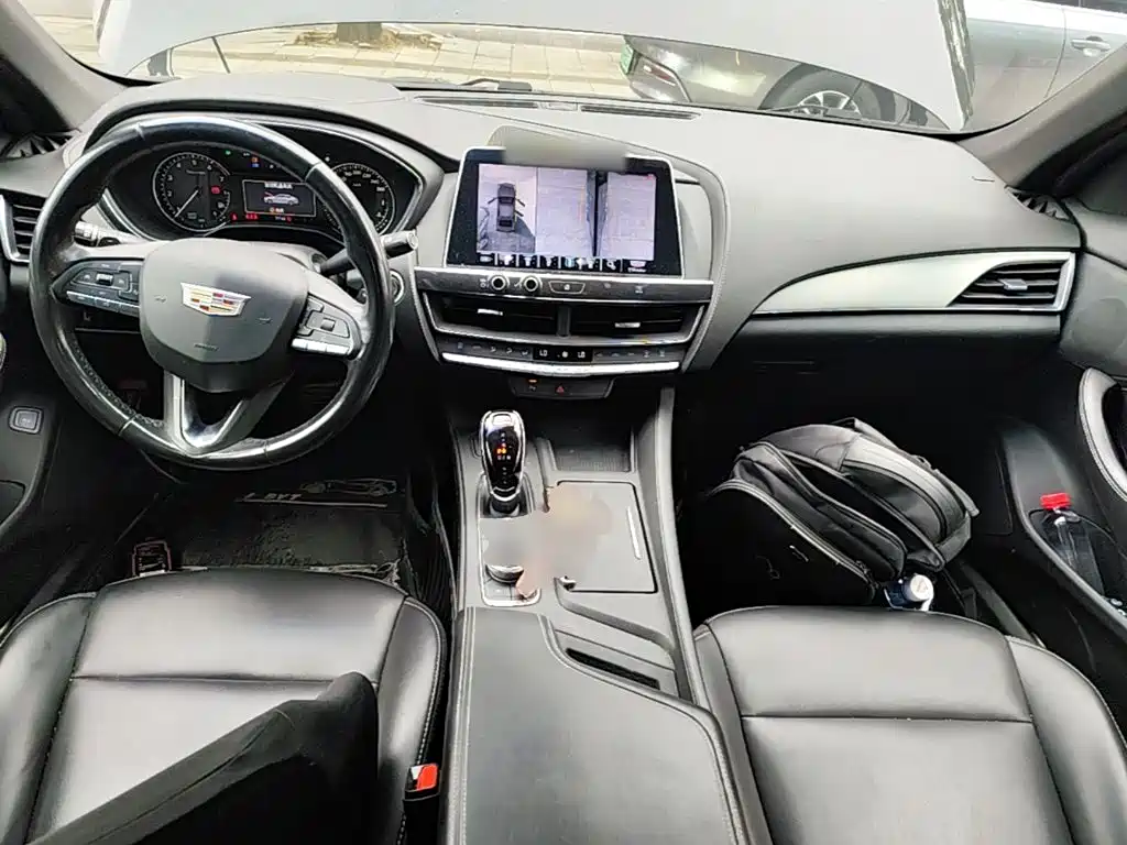 Cadillac CT5 — фото 10