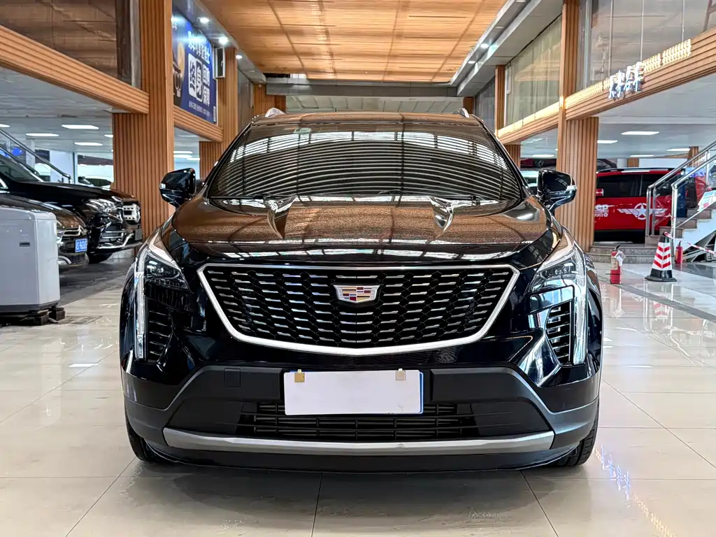 Cadillac XT4 — фото 22