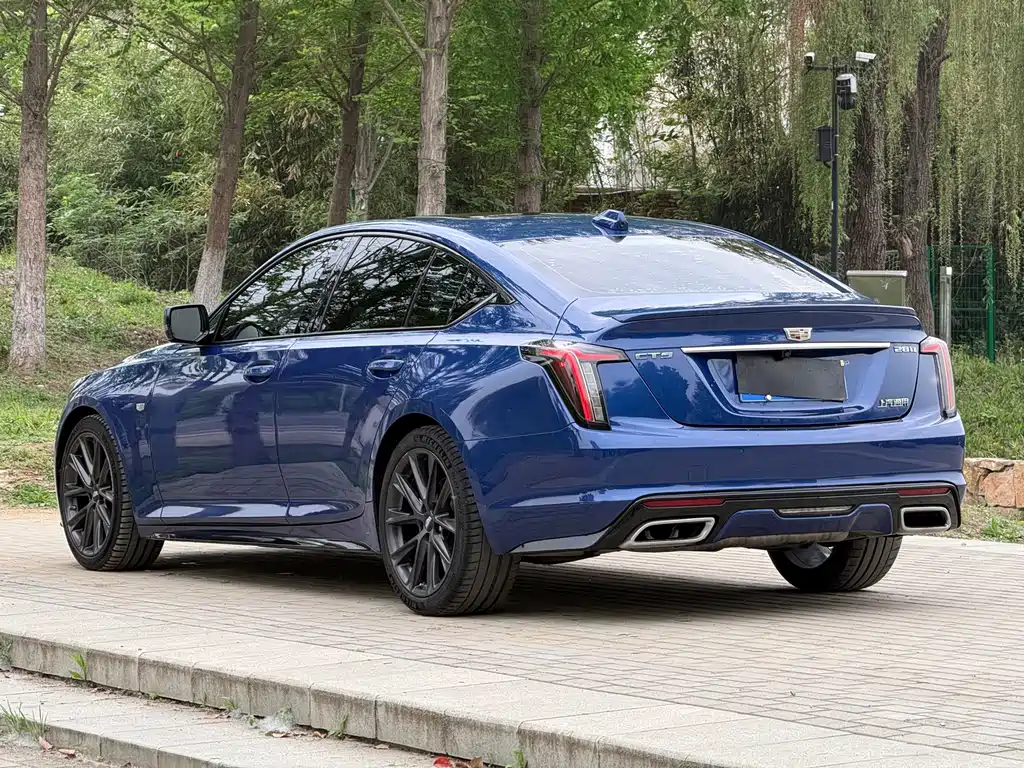 Cadillac CT5 — фото 8