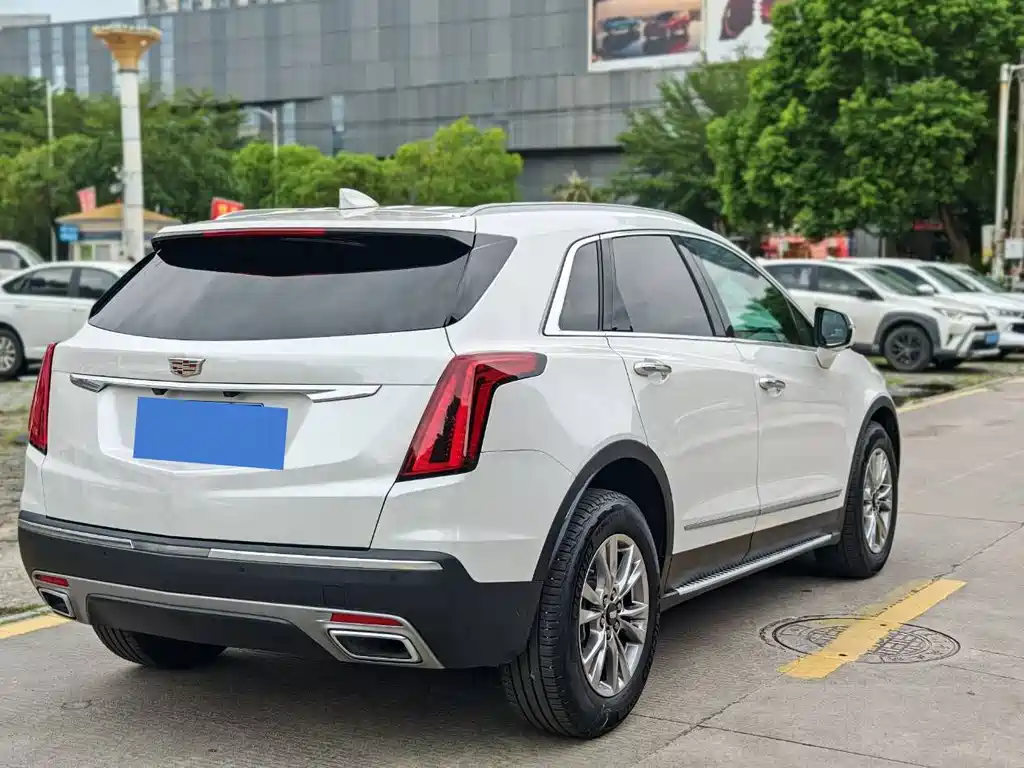 Cadillac XT5 — фото 4