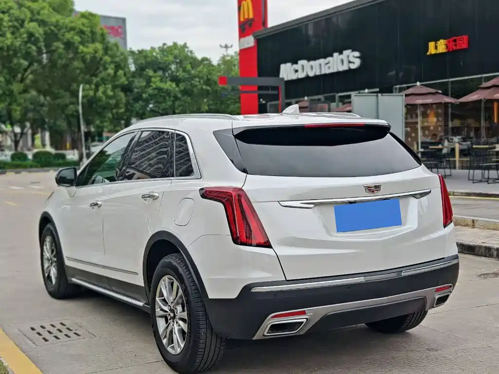 Cadillac XT5 — фото 6