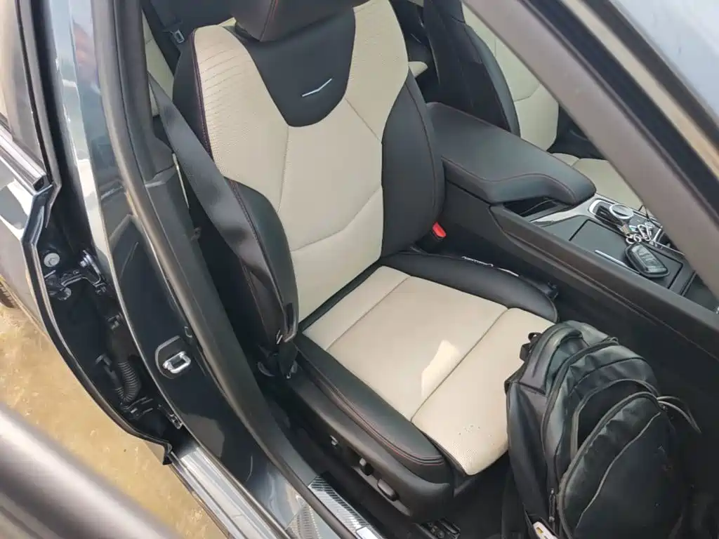 Cadillac CT5 — фото 25