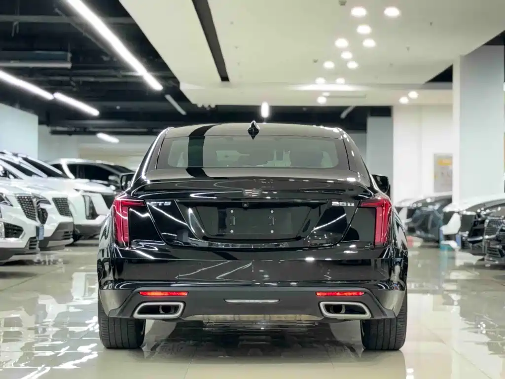 Cadillac CT5 — фото 4