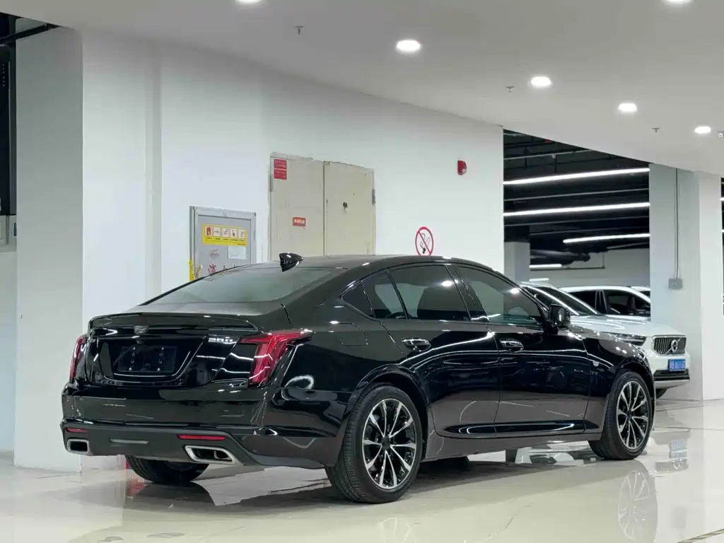 Cadillac CT5 — фото 5