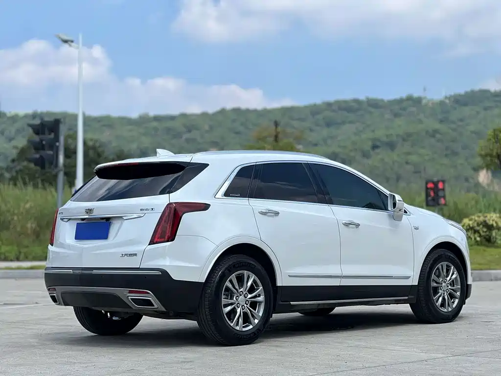 Cadillac XT5 — фото 5