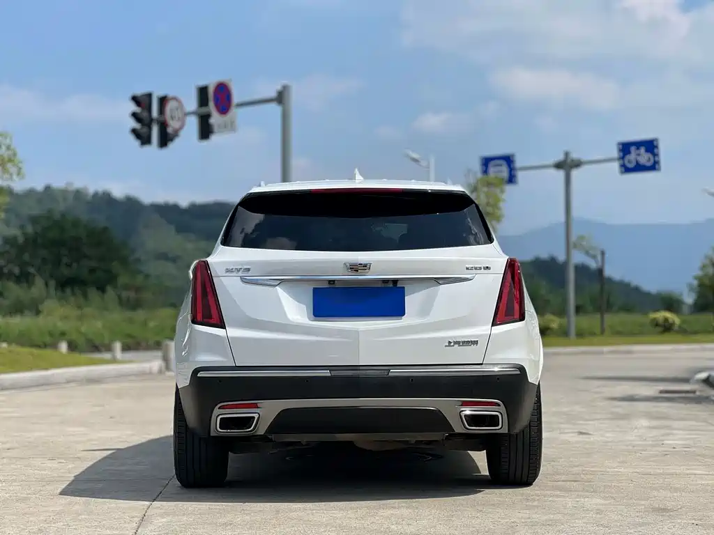 Cadillac XT5 — фото 6