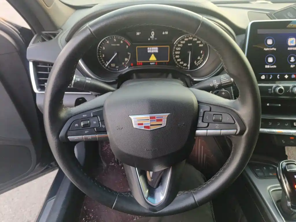 Cadillac CT5 — фото 3