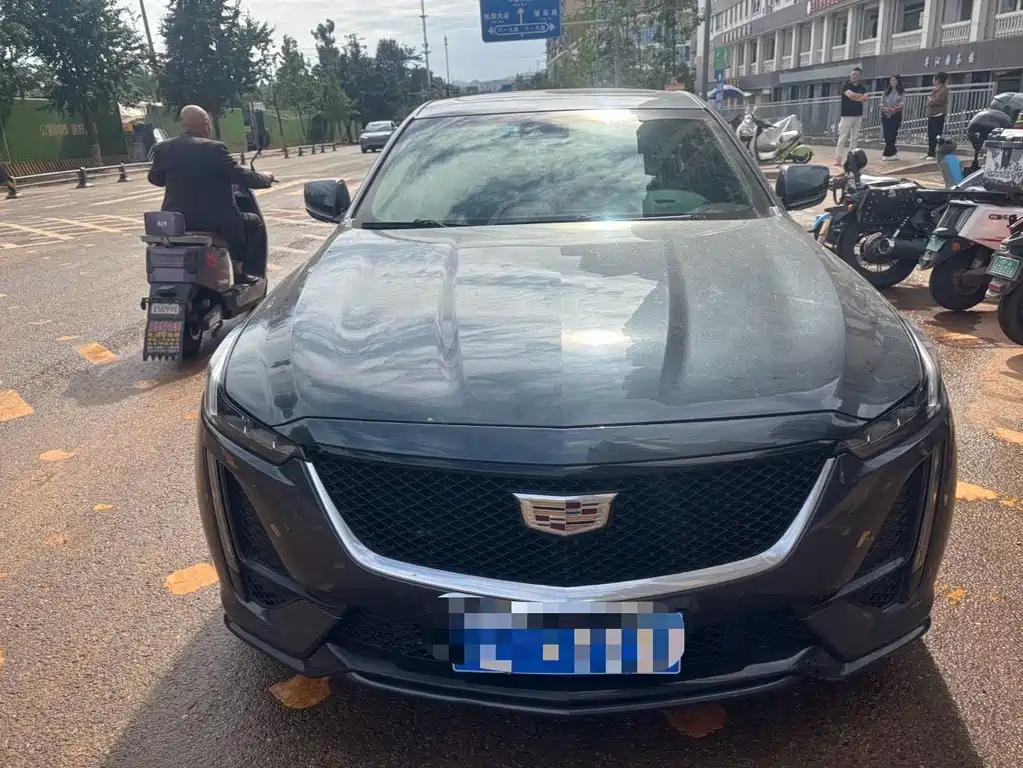 Cadillac CT5 — фото 2