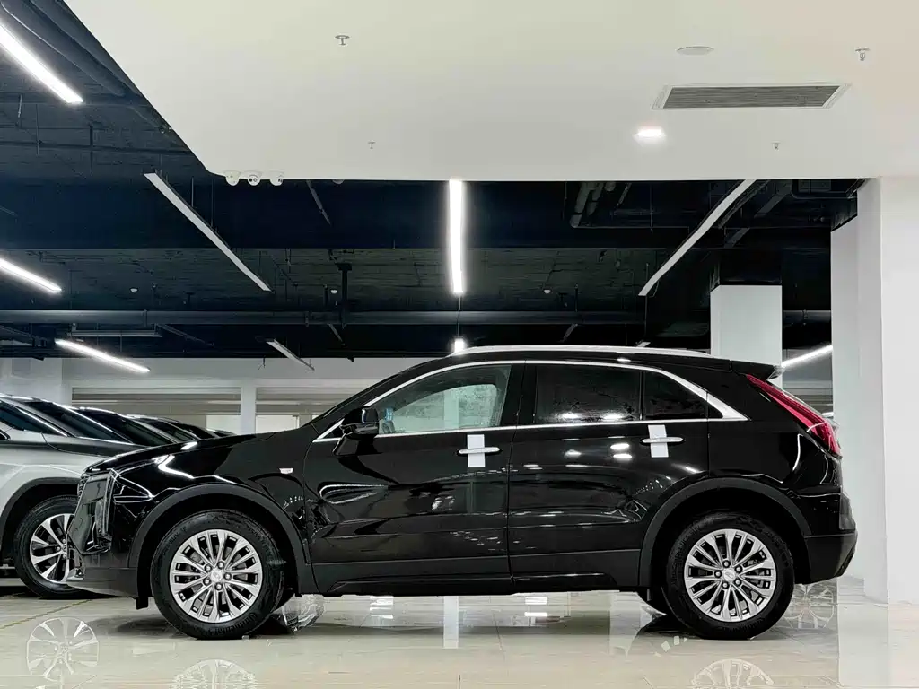 Cadillac XT4 — фото 3