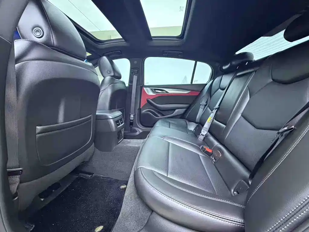 Cadillac CT5 — фото 6