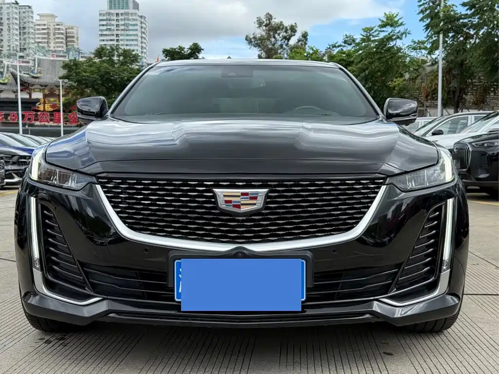 Cadillac CT5 — фото 2