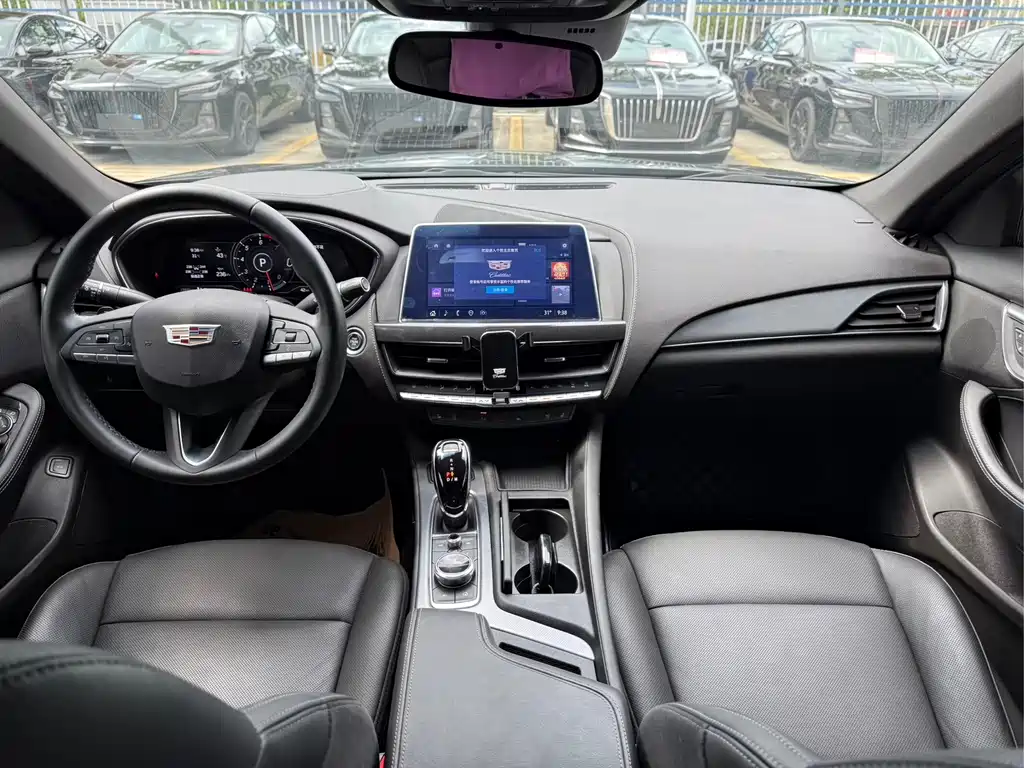 Cadillac CT5 — фото 13