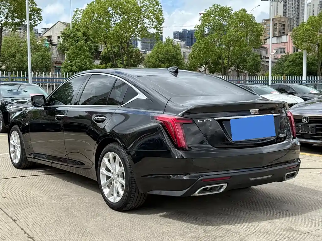Cadillac CT5 — фото 5