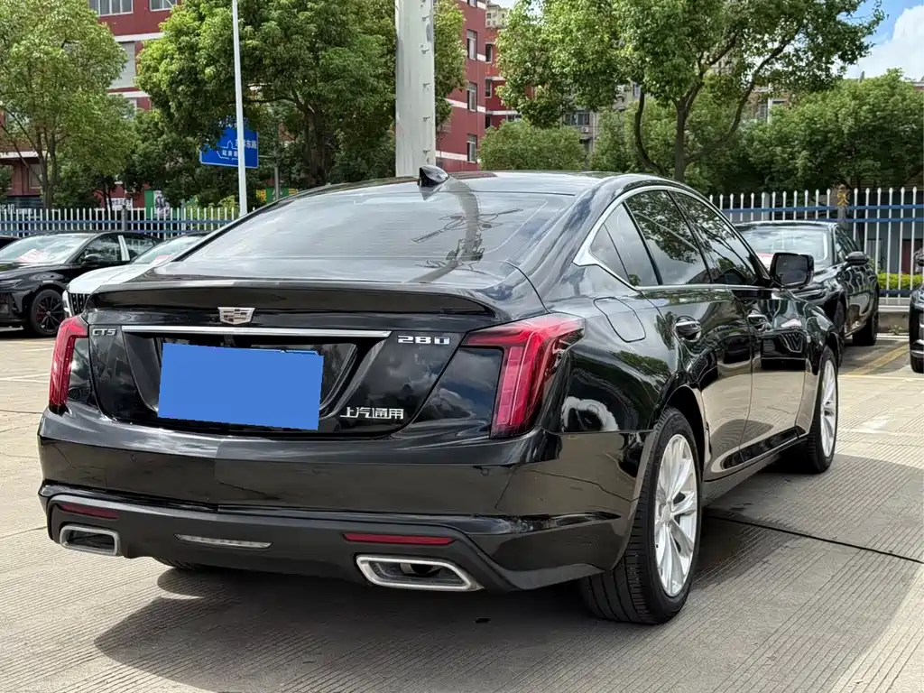 Cadillac CT5 — фото 7