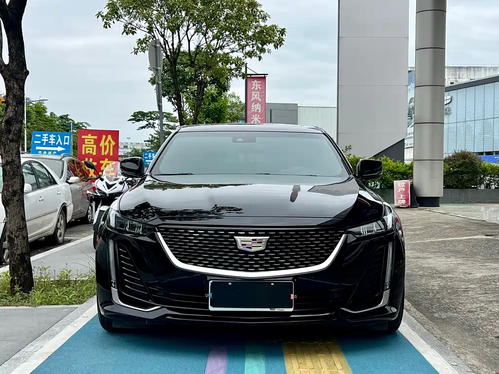 Cadillac CT5 — фото 2